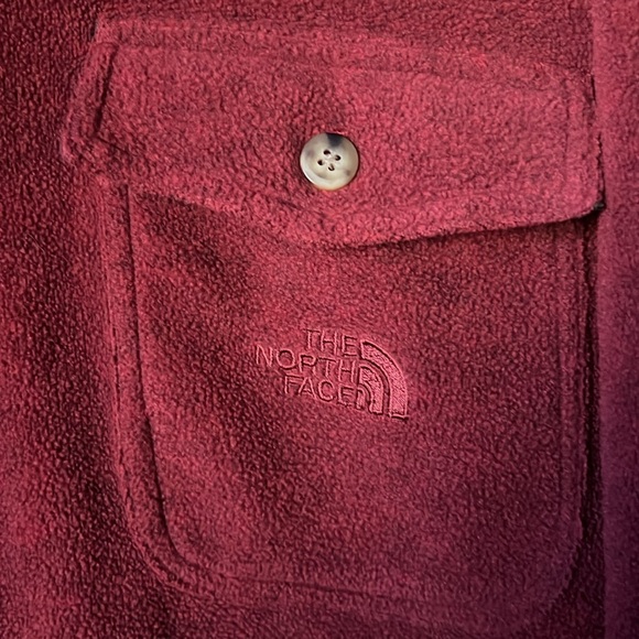 The North Face Button Fleece Shirt Shacket, Dark Red Size: Large - Picture 3 of 4